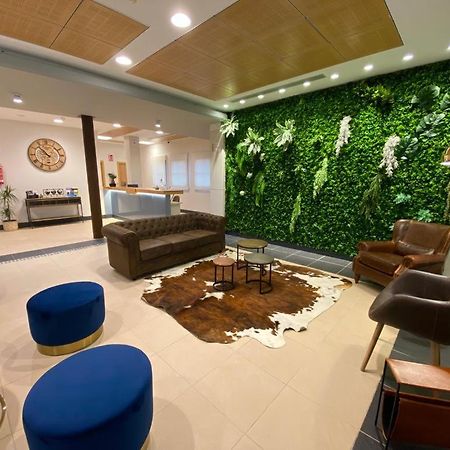 Hotel Camino Real Duenas Luaran gambar