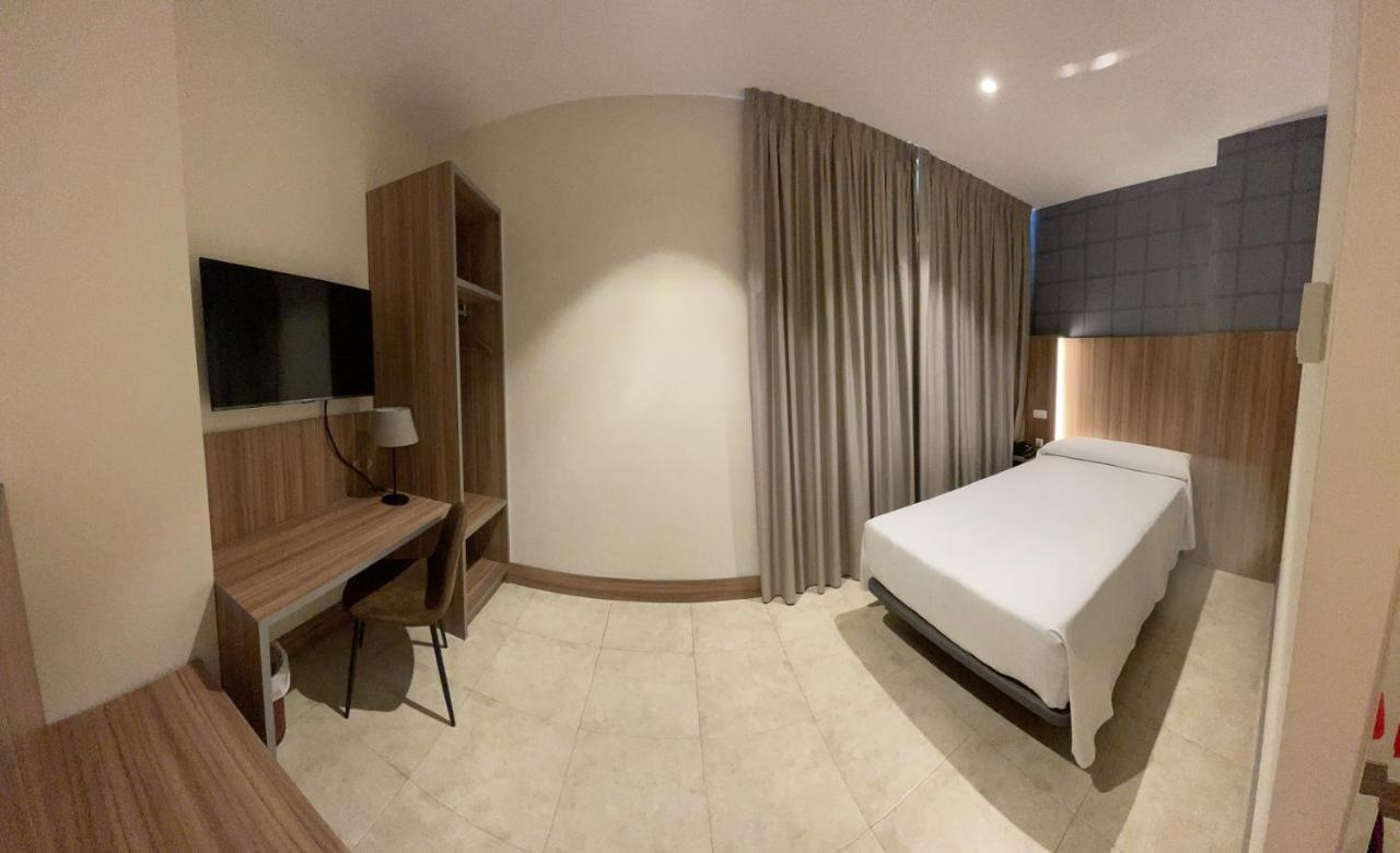 Hotel Camino Real Duenas Luaran gambar