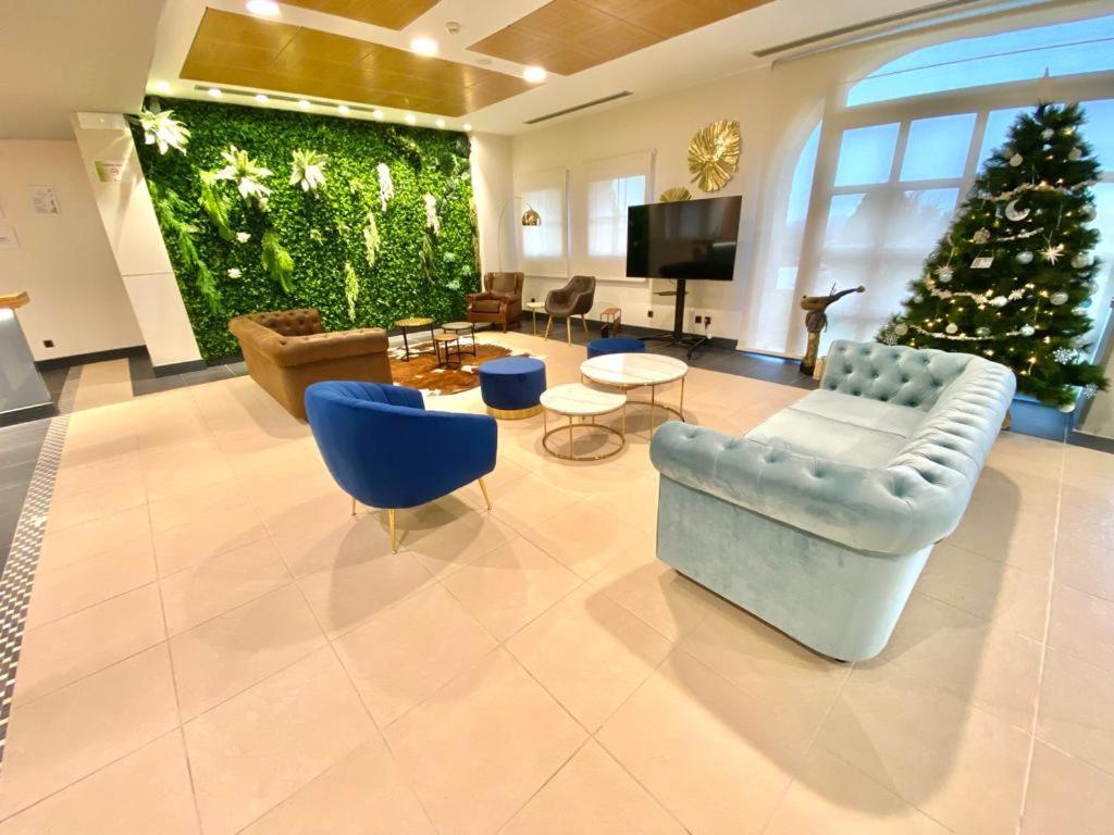 Hotel Camino Real Duenas Luaran gambar